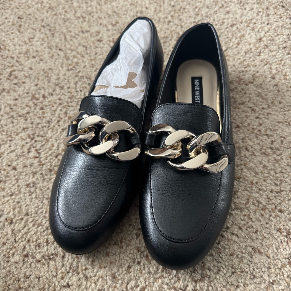 Nine West Black Loafers with Gold Chain Size 6.5 women’s